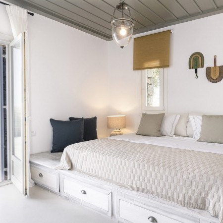 double bedroom for 2 villa's guests