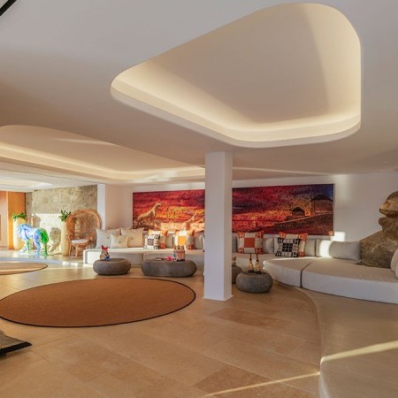 main indoor living room of villa Maestro