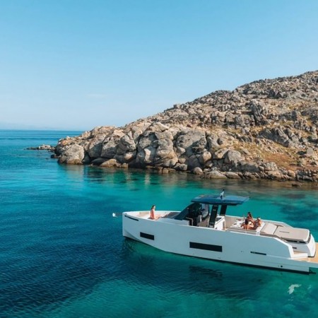 DE ANTONIO 42' | Mykonos Yacht for Charter