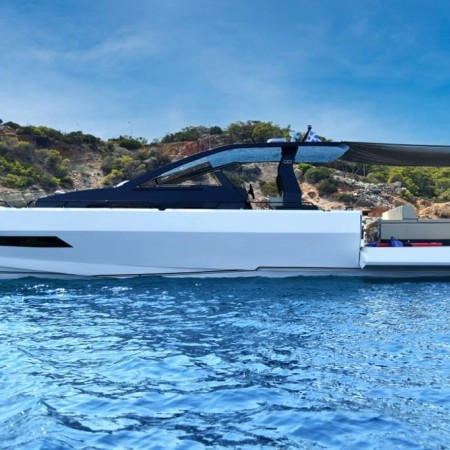 SEANFINITY T5 | Mykonos Yacht for Charter