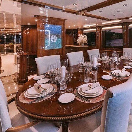 Oak superyacht indoor dining