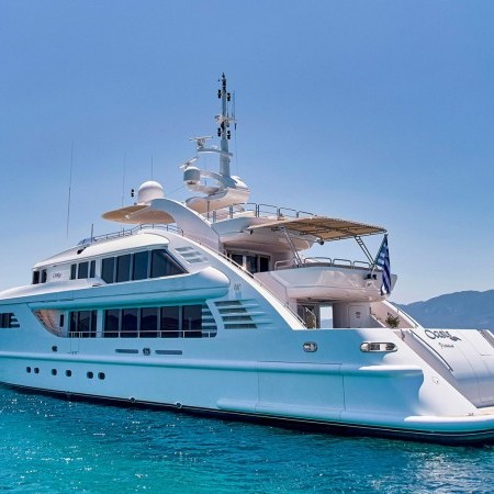 Oasis superyacht charter