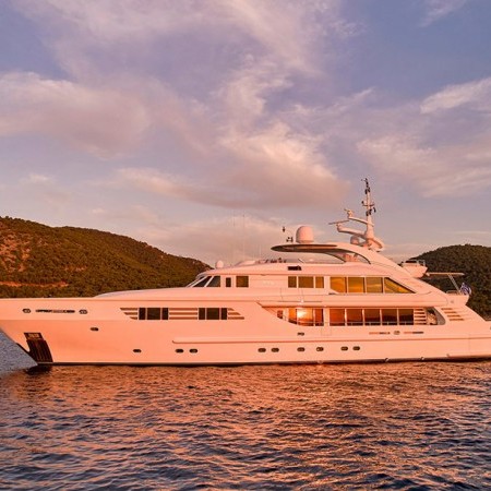 Oasis superyacht charter