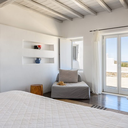 double bedroom for 2 villa's guests