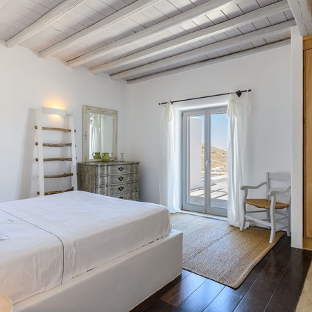 double bedroom at villa Oberon Mykonos