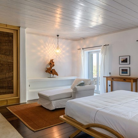 double bedroom at villa Oberon Mykonos