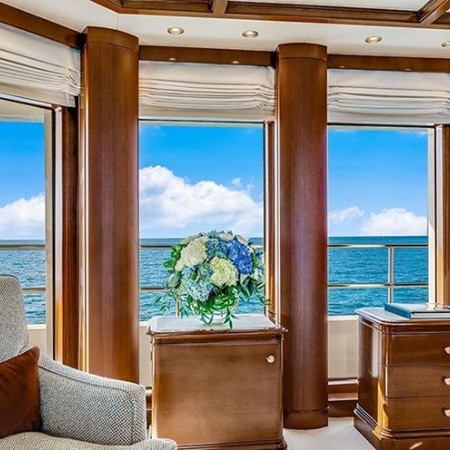 O'Ceanos yacht owner's cabin