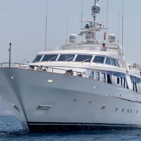 oktana yacht charter