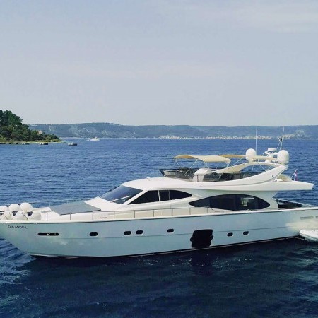 Orlando L yacht