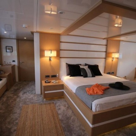 ottawa iv yacht cabin