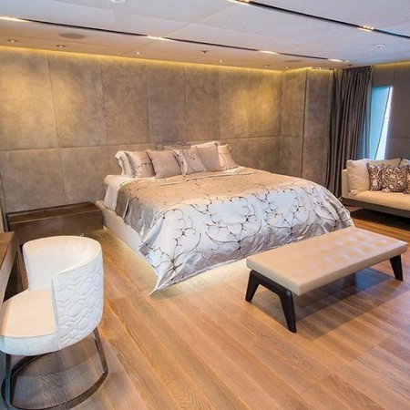 Ouranos yacht Master cabin