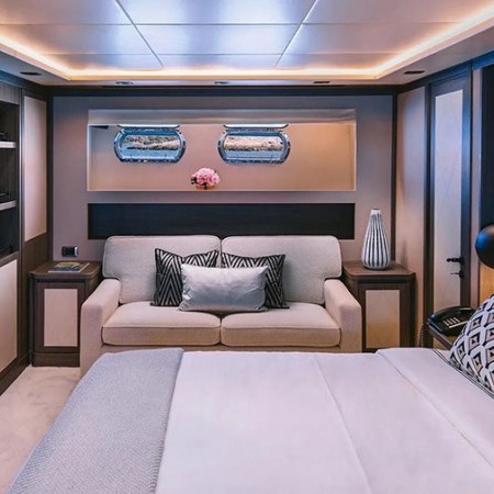 Oval superyacht cabin