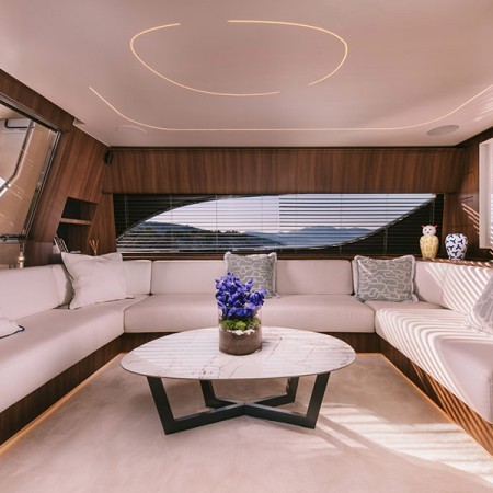 salon of Oxygen 8 yacht