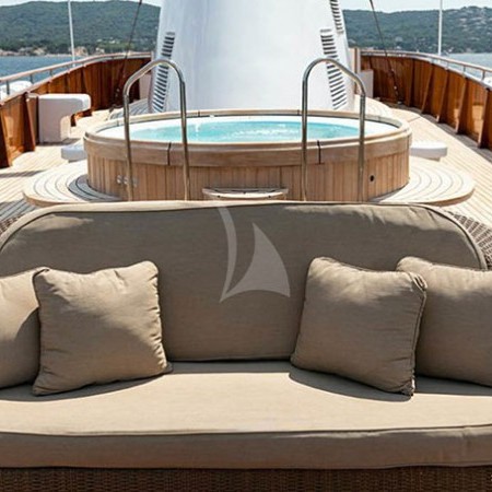paloma yacht 