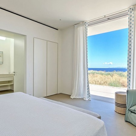 OLIVA 2 | Luxuy villa for rent in Paros