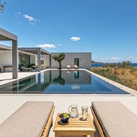 paros villa for rent with beach access