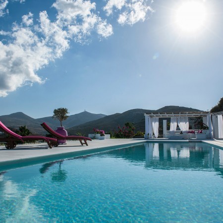 luxury villa in Paros Greece