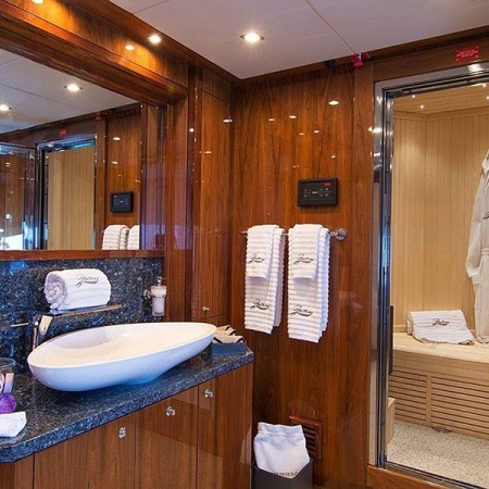 ensuite bathrom