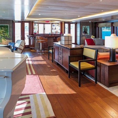 Pegasus yacht salon