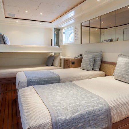 cabin for 4 charter guests