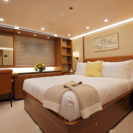 Perseus^3 yacht cabin