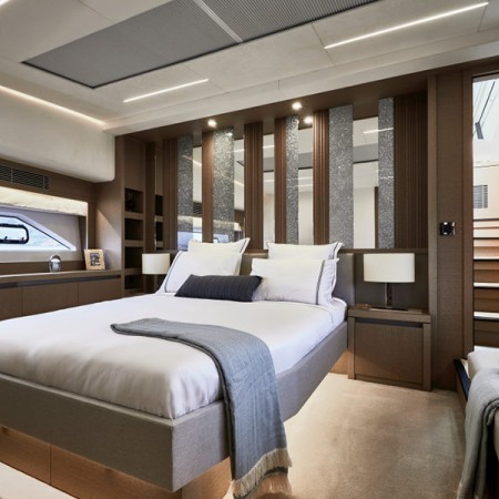 BAZINGA Yacht Charter | 21.46m Prestige 690