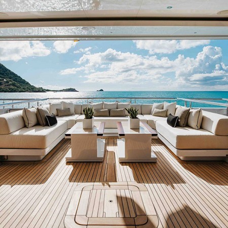 spacious deck lounge