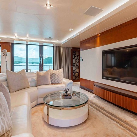 Quantum of Solace yacht cabin