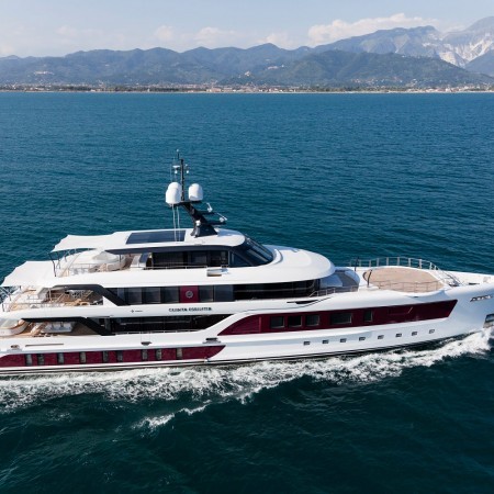 aerial view of Quinta Essentia superyacht