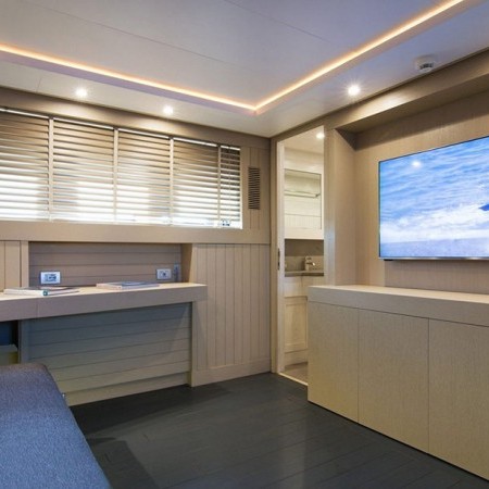 Regina K superyacht cabin