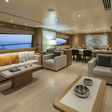 Rini V superyacht salon