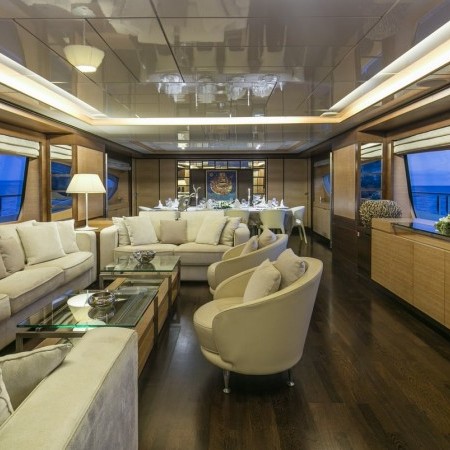 Rini Yacht salon