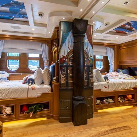 Sea Owl yacht charter cabin