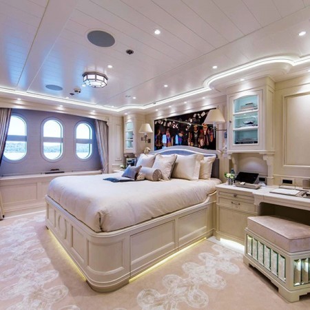 Sea Owl yacht charter cabin