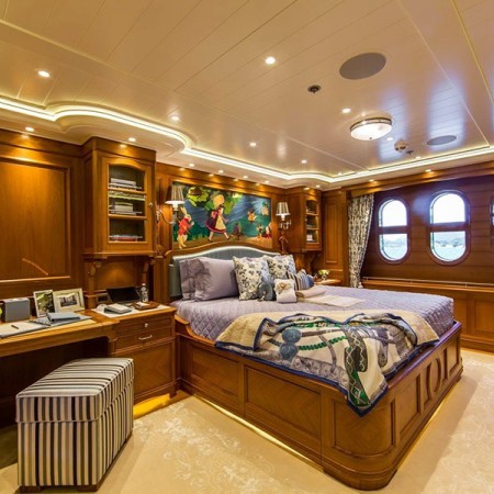 Sea Owl yacht charter cabin