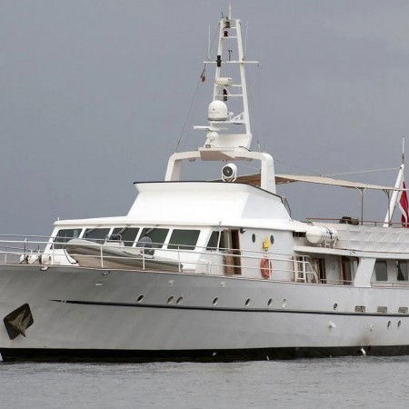 Shaha yacht charter