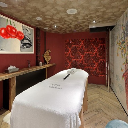 Sherakhan massage room