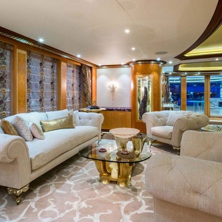 Solandge yacht salon