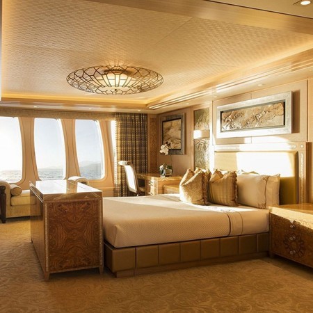 cabin for 2 charterers