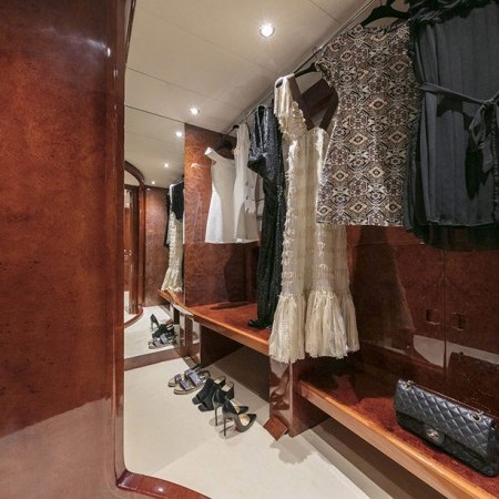 walk-in closet