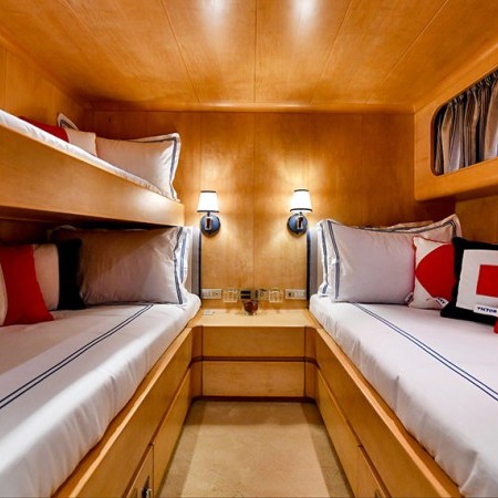 cabin for 2 charter guests