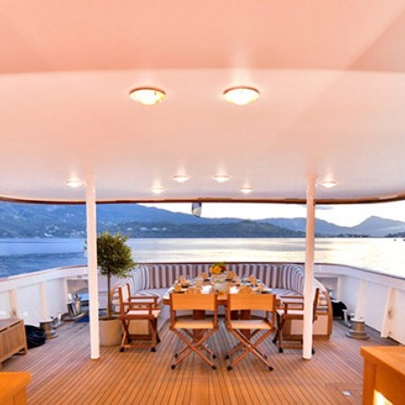 spacious deck lounge