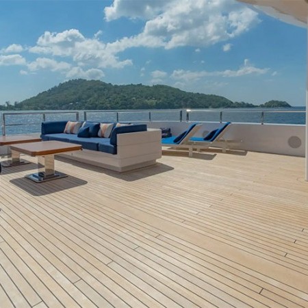 spacious deck area