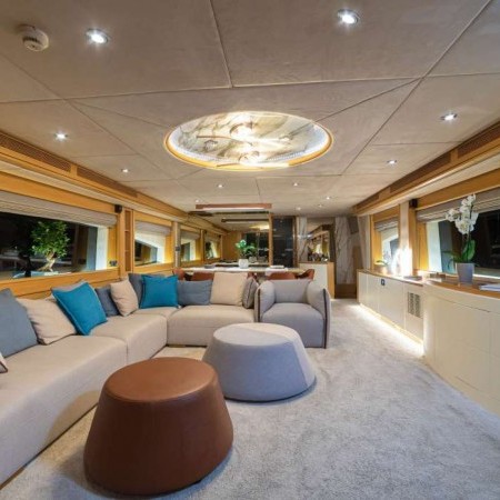 salon of Stella 117 yacht 