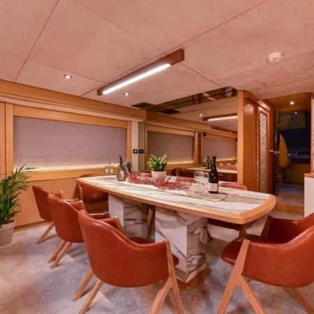 dining area of Stella 117 yacht 