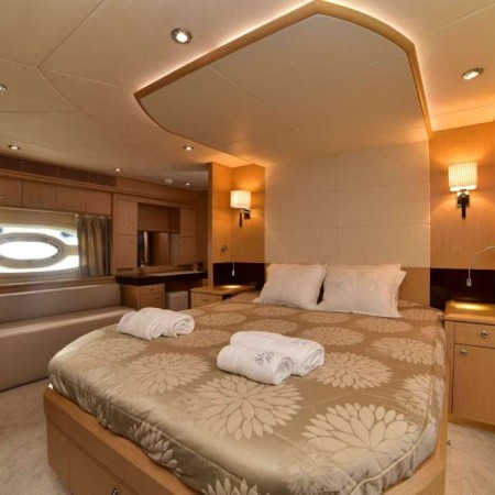 double cabin on Stella 117 yacht 