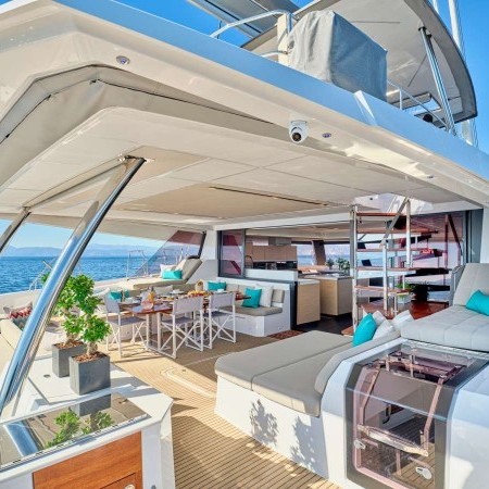 spacious deck of Catamaran Sunmoon