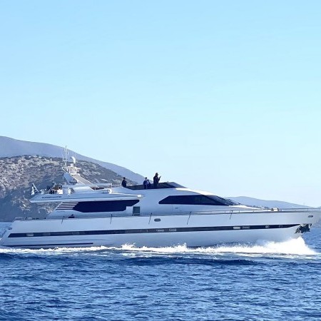 SUPER PHANTOM 85 | Yacht Charter in Mykonos