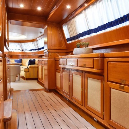 tamarita yacht charter