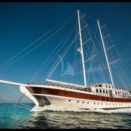 crewed charters Mykonos